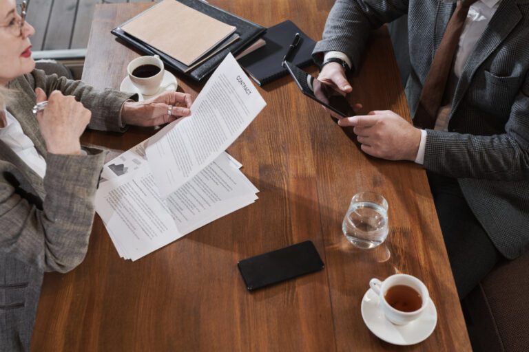 How to Navigate UAE's Labor Laws as a New Employer 7 UAE employment law